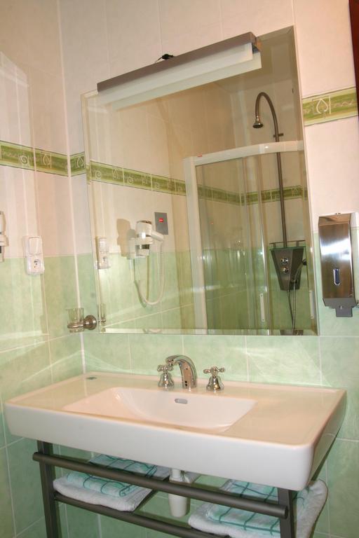Camping Oase Praha Hotel Zlatniky  ห้อง รูปภาพ